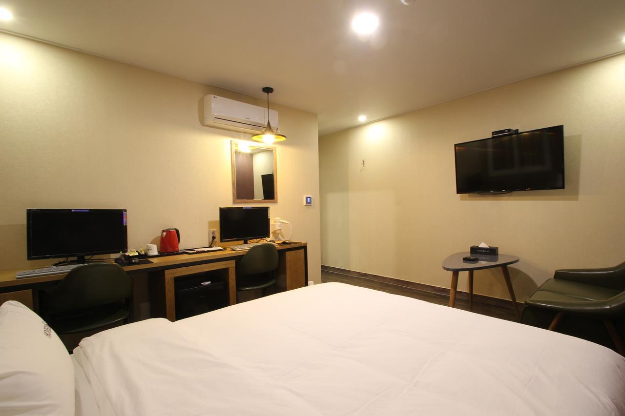Hotel Play 浦项 外观 照片